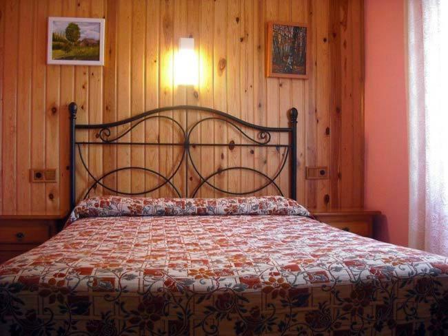 Hostal Pirineos Sarvise Exterior photo